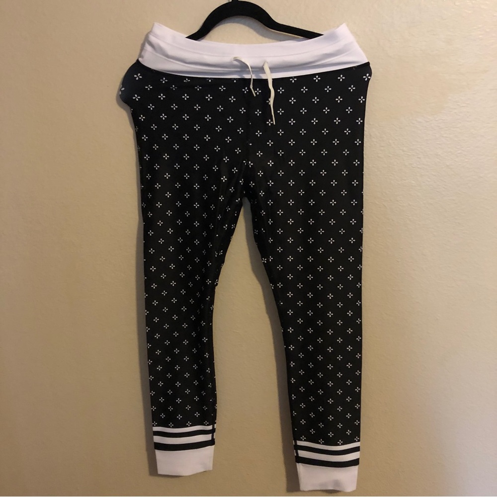 White Fox x Sarah’s Day Jasmine Leggings